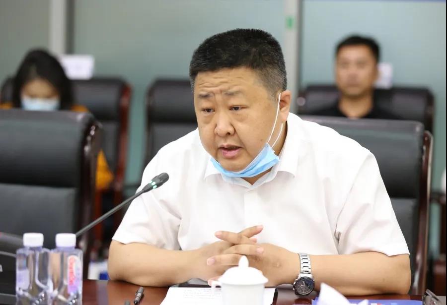  深圳联通党委书记、总经理张海涛发言